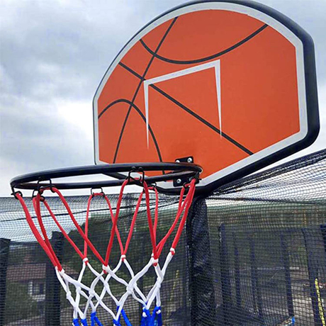 Aro de baloncesto de trampol&iacute;n de dise&ntilde;o resistente para uso en trampol&iacute;n