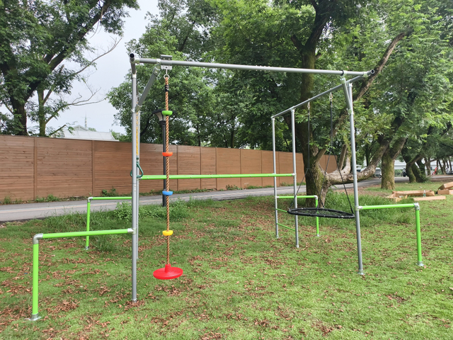 M04 &Aacute;rbol de columpio y barra de mono antioxidante para patio de juegos al aire libre